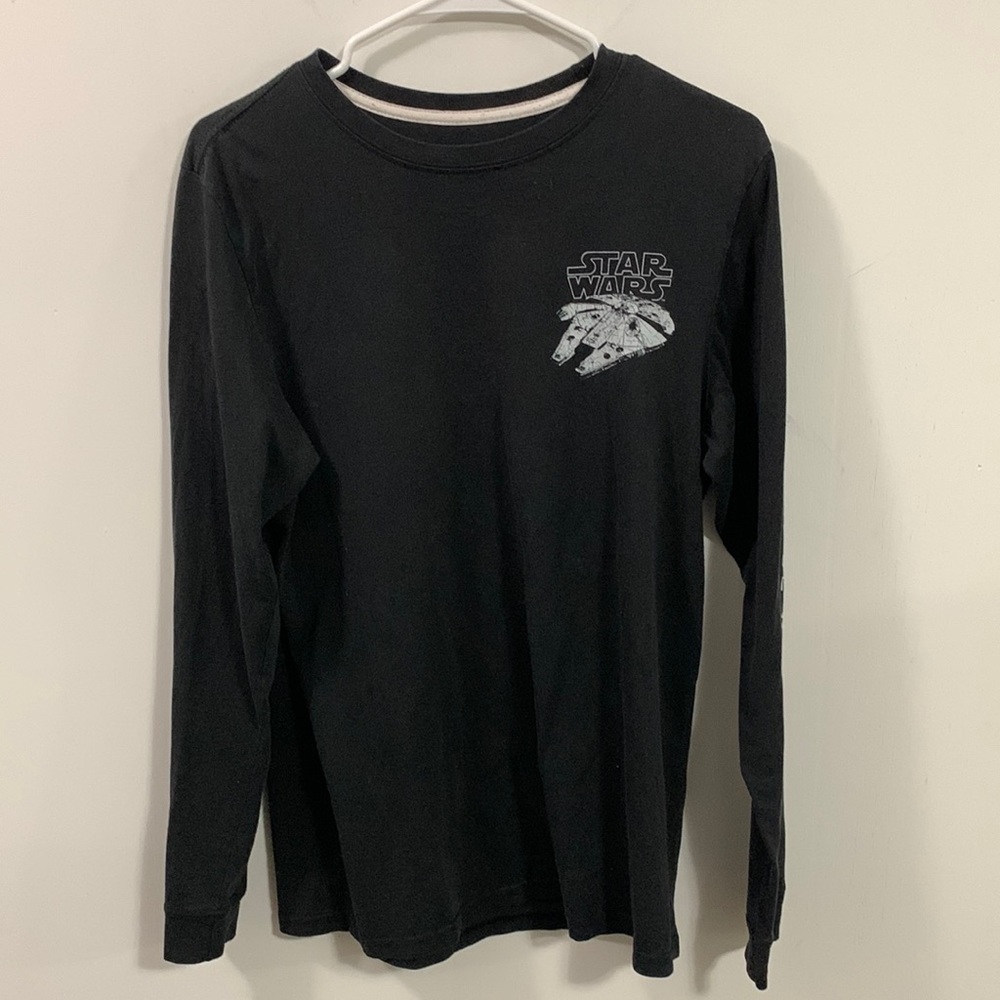 Star Wars Long Sleeve Tee, Size Medium, good condition, photo on back